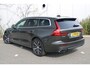 Volvo V60 2.0 B4 Inscription | Panoramadak | Head-up Display | 360 Graden Camera | Parkeersensoren | Bruin Lederen Bekleding | Harman Kardon Audio | Keyless Entry | Elektrische Achterklep | Navigatie | Apple Carplay | Android Auto