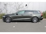 Volvo V60 2.0 B4 Inscription | Panoramadak | Head-up Display | 360 Graden Camera | Parkeersensoren | Bruin Lederen Bekleding | Harman Kardon Audio | Keyless Entry | Elektrische Achterklep | Navigatie | Apple Carplay | Android Auto
