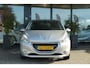 Peugeot 208 1.2 110PK Allure - Gris Aluminium - Navigatie/Bleutooth/LMV