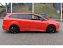 Ford Focus Wagon 1.5 Red Edition ST-Line | 100% Onderhouden | Winter pakket | Navigatie | All-Seasons | 12 mnd BOVAG garantie | Whatsapp 06-53188999
