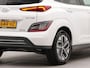 Hyundai Kona Electric EV Fashion 39 kWh | SoH 98,6% | Apple carplay | Navigatie | Achteruitrij camera | Spraakbediening | Dodehoek detector | Parkeersensoren achter |  Keyless entry |
