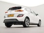 Hyundai Kona Electric EV Fashion 39 kWh | SoH 98,6% | Apple carplay | Navigatie | Achteruitrij camera | Spraakbediening | Dodehoek detector | Parkeersensoren achter |  Keyless entry |
