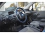 BMW i3 Basis 120Ah 42 kWh Pano Stoelverwarming Navi