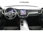 Volvo XC60 2.0 T6 Plug-in hybrid AWD Plus Dark | Stoel + Stuur verwarming | Trekhaak | BLIS | 360 Camera
