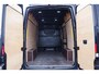 MAN TGE 3.180 35 2.0 177PK AUT. 3-ZITS, LED, TREKHAAK, GEV. STOEL, CAMERA, CRUISE, AIRCO, PARKEERSENSOREN, CARPLAY
