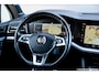 Volkswagen Touareg 4.0 V8 TDI R-Line 4Motion | Grijs Kenteken | Full Option | Pano | Luchtvering | Dynaudio