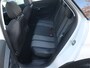 Peugeot 3008 Allure Navi / Pano / Climate / Pdc Nieuwe D-riem/ All-season banden/ Keurige auto