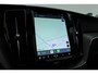 Volvo XC60 2.0 T6 Plug-in hybrid AWD Plus Bright | Pano-dak | Trekhaak | H&K Audio | ACC | Stoel + stuurverw. |