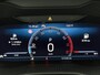 Skoda Karoq 1.5 TSI ACT Business Edition Plus 150 PK | Automaat | Elektrisch Panoramadak | Trekhaak inklapbaar | Cruise Control | Climate Control | Stoelverwarming | Achteruitrij Camera | Navigatie |