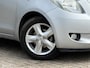 Toyota Yaris 1.3 VVTi Sol - Airco - Nieuwe APK - Carplay -