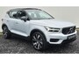 Volvo XC40 1.5 T4 Recharge R-Design Panorama Dak - 20" Wielen - Two Tone - Camera achter - Smartphone lader - Privacy Glass - Climate - MY 2022.