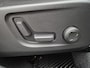 Volvo XC40 1.5 T5 Recharge Plus Dark / All season banden / Harman/Kardon Audio Systeem / Park Assist Pack & Seat Pack / Trekgewicht 1.800 kg / Stuur- & Stoelverwarming / Navigatie d.m.v. Apple Carplay/Android auto / Achteruitrijcamera /