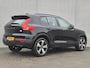Volvo XC40 1.5 T5 Recharge Plus Dark Automaat / Accu SOH 94,43% / All season banden / Harman/Kardon Audio Systeem / Park Assist Pack & Seat Pack / Trekgewicht 1.800 kg / Stuur- & Stoelverwarming / Navigatie d.m.v. Apple Carplay/Android auto / Achteruitrijcamera /