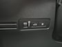 Volvo XC40 1.5 T5 Recharge Plus Dark / All season banden / Harman/Kardon Audio Systeem / Park Assist Pack & Seat Pack / Trekgewicht 1.800 kg / Stuur- & Stoelverwarming / Navigatie d.m.v. Apple Carplay/Android auto / Achteruitrijcamera /