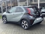 Toyota Aygo X 1.5 Hybrid Pulse Plus | Tarragon, Bi-Tone, Stoelverwarming, Climate control, Startknop, LED, 17 inch