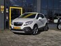 Opel Mokka 1.6 Cosmo | Trekhaak | Parkeersensoren V+Ar | Climate Control | Cruise Control | Navi | Stuur Verw | Stoel Verw |