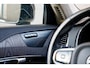 Volvo XC90 2.0 T8 Longrange AWD Ultimate Dark Luchtvering, Stoelmassage, 360 Camera, H/K Geluidsinstallatie, Trekhaak, 22" LM velgen, enz