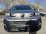 Peugeot e-Expert L3 75 kWh 136pk | 8 jaar garantie | 0% financial lease| NAVI | Apple Carplay | Android Auto | Parkeersensoren voor- en achter | Achteruitrijcamera | Dode hoek detectie | Mistlampen | Licht- en regensensor | Automatische verlichting | Digital cockpit | Tussenwand comfort met raam | Houten afwerking laadruimte | LED laadruimteverlichting | Reservewiel | van €48.810 voor €37.395 ex. BTW rijklaar