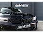 BMW 3-Serie Touring 330e | Head-Up | Trekhaak | Sportleder | Camera | Comfort Access | Memory