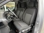 Opel Vivaro 2.0 Diesel Automaat 180pk L2 | Navigatie | Achteruitrijcamera | Keyless Entry | 3-zits | Lichtmetalen velgen | Climate Control | Parkeersensoren