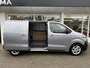 Opel Vivaro 2.0 Diesel Automaat 180pk L2 | Navigatie | Achteruitrijcamera | Keyless Entry | 3-zits | Lichtmetalen velgen | Climate Control | Parkeersensoren