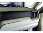 Volvo XC60 2.0 T8 AWD 335kW/456pk Plug-in hybrid Plus Bright PANORAMADAK + HARMAN/KARDON + EL.TREKHAAK + ADAPT.CRUISE + PILOT ASSIST + BLIS + HEAD-UP DISPLAY + STOEL-&STUURVERWARMING + 360 CAMERA + LANE ASSIST + PARKSENSOREN V&A + 20" LM-VELGEN!!