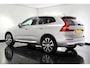 Volvo XC60 2.0 T8 AWD 335kW/456pk Plug-in hybrid Plus Bright PANORAMADAK + HARMAN/KARDON + EL.TREKHAAK + ADAPT.CRUISE + PILOT ASSIST + BLIS + HEAD-UP DISPLAY + STOEL-&STUURVERWARMING + 360 CAMERA + HEAD-UP DISPLAY + PARKSENSOREN V&A + 20" LM-VELGEN!!