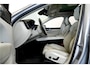 Volvo XC60 2.0 T8 AWD 335kW/456pk Plug-in hybrid Plus Bright PANORAMADAK + HARMAN/KARDON + EL.TREKHAAK + ADAPT.CRUISE + PILOT ASSIST + BLIS + HEAD-UP DISPLAY + STOEL-&STUURVERWARMING + 360 CAMERA + LANE ASSIST + PARKSENSOREN V&A + 20" LM-VELGEN!!