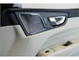 Volvo XC60 2.0 T8 AWD 335kW/456pk Plug-in hybrid Plus Bright PANORAMADAK + HARMAN/KARDON + EL.TREKHAAK + ADAPT.CRUISE + PILOT ASSIST + BLIS + HEAD-UP DISPLAY + STOEL-&STUURVERWARMING + 360 CAMERA + LANE ASSIST + PARKSENSOREN V&A + 20" LM-VELGEN!!