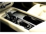 Volvo XC60 2.0 T8 AWD 335kW/456pk Plug-in hybrid Plus Bright PANORAMADAK + HARMAN/KARDON + EL.TREKHAAK + ADAPT.CRUISE + PILOT ASSIST + BLIS + HEAD-UP DISPLAY + STOEL-&STUURVERWARMING + 360 CAMERA + LANE ASSIST + PARKSENSOREN V&A + 20" LM-VELGEN!!
