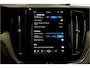 Volvo XC60 2.0 T8 AWD 335kW/456pk Plug-in hybrid Plus Bright PANORAMADAK + HARMAN/KARDON + EL.TREKHAAK + ADAPT.CRUISE + PILOT ASSIST + BLIS + HEAD-UP DISPLAY + STOEL-&STUURVERWARMING + 360 CAMERA + LANE ASSIST + PARKSENSOREN V&A + 20" LM-VELGEN!!