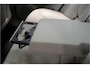 Volvo XC60 2.0 T8 AWD 335kW/456pk Plug-in hybrid Plus Bright PANORAMADAK + HARMAN/KARDON + EL.TREKHAAK + ADAPT.CRUISE + PILOT ASSIST + BLIS + HEAD-UP DISPLAY + STOEL-&STUURVERWARMING + 360 CAMERA + LANE ASSIST + PARKSENSOREN V&A + 20" LM-VELGEN!!