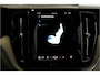 Volvo XC60 2.0 T8 AWD 335kW/456pk Plug-in hybrid Plus Bright PANORAMADAK + HARMAN/KARDON + EL.TREKHAAK + ADAPT.CRUISE + PILOT ASSIST + BLIS + HEAD-UP DISPLAY + STOEL-&STUURVERWARMING + 360 CAMERA + LANE ASSIST + PARKSENSOREN V&A + 20" LM-VELGEN!!