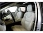 Volvo XC60 2.0 T8 AWD 335kW/456pk Plug-in hybrid Plus Bright PANORAMADAK + HARMAN/KARDON + EL.TREKHAAK + ADAPT.CRUISE + PILOT ASSIST + BLIS + HEAD-UP DISPLAY + STOEL-&STUURVERWARMING + 360 CAMERA + LANE ASSIST + PARKSENSOREN V&A + 20" LM-VELGEN!!