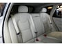 Volvo XC60 2.0 T8 AWD 335kW/456pk Plug-in hybrid Plus Bright PANORAMADAK + HARMAN/KARDON + EL.TREKHAAK + ADAPT.CRUISE + PILOT ASSIST + BLIS + HEAD-UP DISPLAY + STOEL-&STUURVERWARMING + 360 CAMERA + LANE ASSIST + PARKSENSOREN V&A + 20" LM-VELGEN!!