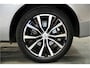 Volvo XC60 2.0 T8 AWD 335kW/456pk Plug-in hybrid Plus Bright PANORAMADAK + HARMAN/KARDON + EL.TREKHAAK + ADAPT.CRUISE + PILOT ASSIST + BLIS + HEAD-UP DISPLAY + STOEL-&STUURVERWARMING + 360 CAMERA + LANE ASSIST + PARKSENSOREN V&A + 20" LM-VELGEN!!