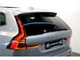 Volvo XC60 2.0 T8 AWD 335kW/456pk Plug-in hybrid Plus Bright PANORAMADAK + HARMAN/KARDON + EL.TREKHAAK + ADAPT.CRUISE + PILOT ASSIST + BLIS + HEAD-UP DISPLAY + STOEL-&STUURVERWARMING + 360 CAMERA + LANE ASSIST + PARKSENSOREN V&A + 20" LM-VELGEN!!