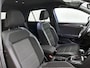 Volkswagen T-Roc 1.5 TSI Sport Business R 150 PK | Automaat | Stoelverwarming | Camera | Cruise Control Adaptief | Elektrische Achterklep | Apple Carplay | Android Auto | Keyless |