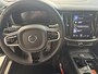 Volvo V60 2.0 B4 R-Design | Achteruitrijcamera | Trekhaak | Sportstoelen | Navigatie | Apple Carplay | Android Auto | Elektrische Achterklep | Keyless Entry | Cruise Control Adaptief