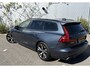 Volvo V60 2.0 B4 R-Design | Achteruitrijcamera | Trekhaak | Sportstoelen | Navigatie | Apple Carplay | Android Auto | Elektrische Achterklep | Keyless Entry | Cruise Control Adaptief