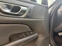Volvo V60 2.0 B4 R-Design | Achteruitrijcamera | Trekhaak | Sportstoelen | Navigatie | Apple Carplay | Android Auto | Elektrische Achterklep | Keyless Entry | Cruise Control Adaptief