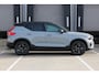 Volvo EX40 Single Motor Extended Range Ultra Black Edition | Demo Deal | Panoramadak | Extra getinte ruiten achter | Verwarmbare voorstoelen+stuurwiel | 360 graden camera | Permium audio by Harman Kardon | Warmtepomp | Apple carplay/Android auto | Keyless