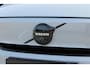 Volvo EX40 Single Motor Extended Range Ultra Black Edition | Demo Deal | Panoramadak | Extra getinte ruiten achter | Verwarmbare voorstoelen+stuurwiel | 360 graden camera | Permium audio by Harman Kardon | Warmtepomp | Apple carplay/Android auto | Keyless