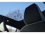 Volvo EC40 Single Motor Extended Range Plus Black Edition Panoramadak | Verwarmbare voorstoelen&stuurwiel | 360 graden camera | Premium audio by Harman Kardon | Adaptieve cruise control | Keyless entry | Warmtepomp