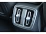 Volvo EC40 Single Motor Extended Range Plus Black Edition Panoramadak | Verwarmbare voorstoelen&stuurwiel | 360 graden camera | Premium audio by Harman Kardon | Adaptieve cruise control | Keyless entry | Warmtepomp