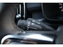 Volvo EC40 Single Motor Extended Range Plus Black Edition Panoramadak | Verwarmbare voorstoelen&stuurwiel | 360 graden camera | Premium audio by Harman Kardon | Adaptieve cruise control | Keyless entry | Warmtepomp