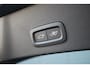 Volvo EC40 Single Motor Extended Range Plus Black Edition Panoramadak | Verwarmbare voorstoelen&stuurwiel | 360 graden camera | Premium audio by Harman Kardon | Adaptieve cruise control | Keyless entry | Warmtepomp