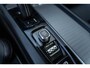 Volvo XC60 Recharge T6 AWD R-Design | Navigatie | Schuif-/Kanteldak | Head-Up Display | 360 Camera | Trekhaak | Adaptieve Cruise Control | Harman Kardon Audio | Stoel-/Stuurverwarming | Gelamineerd Glas Rondom | Park Assist | Memory | Elek. Stoelen | Zitverlenging | Dodehoekdetectie | 21" LM