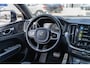 Volvo XC60 Recharge T6 AWD R-Design | Navigatie | Schuif-/Kanteldak | Head-Up Display | 360 Camera | Trekhaak | Adaptieve Cruise Control | Harman Kardon Audio | Stoel-/Stuurverwarming | Gelamineerd Glas Rondom | Park Assist | Memory | Elek. Stoelen | Zitverlenging | Dodehoekdetectie | 21" LM