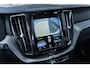 Volvo XC60 Recharge T6 AWD R-Design | Navigatie | Schuif-/Kanteldak | Head-Up Display | 360 Camera | Trekhaak | Adaptieve Cruise Control | Harman Kardon Audio | Stoel-/Stuurverwarming | Gelamineerd Glas Rondom | Park Assist | Memory | Elek. Stoelen | Zitverlenging | Dodehoekdetectie | 21" LM